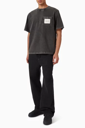 تي شيرت بجيب على الصدر قطن