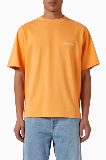 تي شيرت بطبعة قفاز قطن