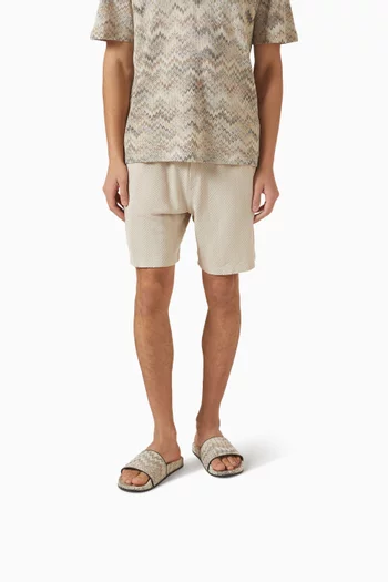 حذاء مفتوح مارك بخطوط متعرجة