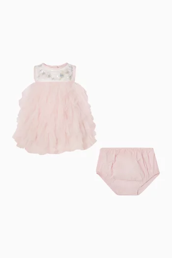 فستان بكشكش وتطريزات تول