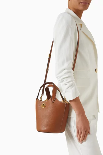 Anchor Bucket Bag in Leather