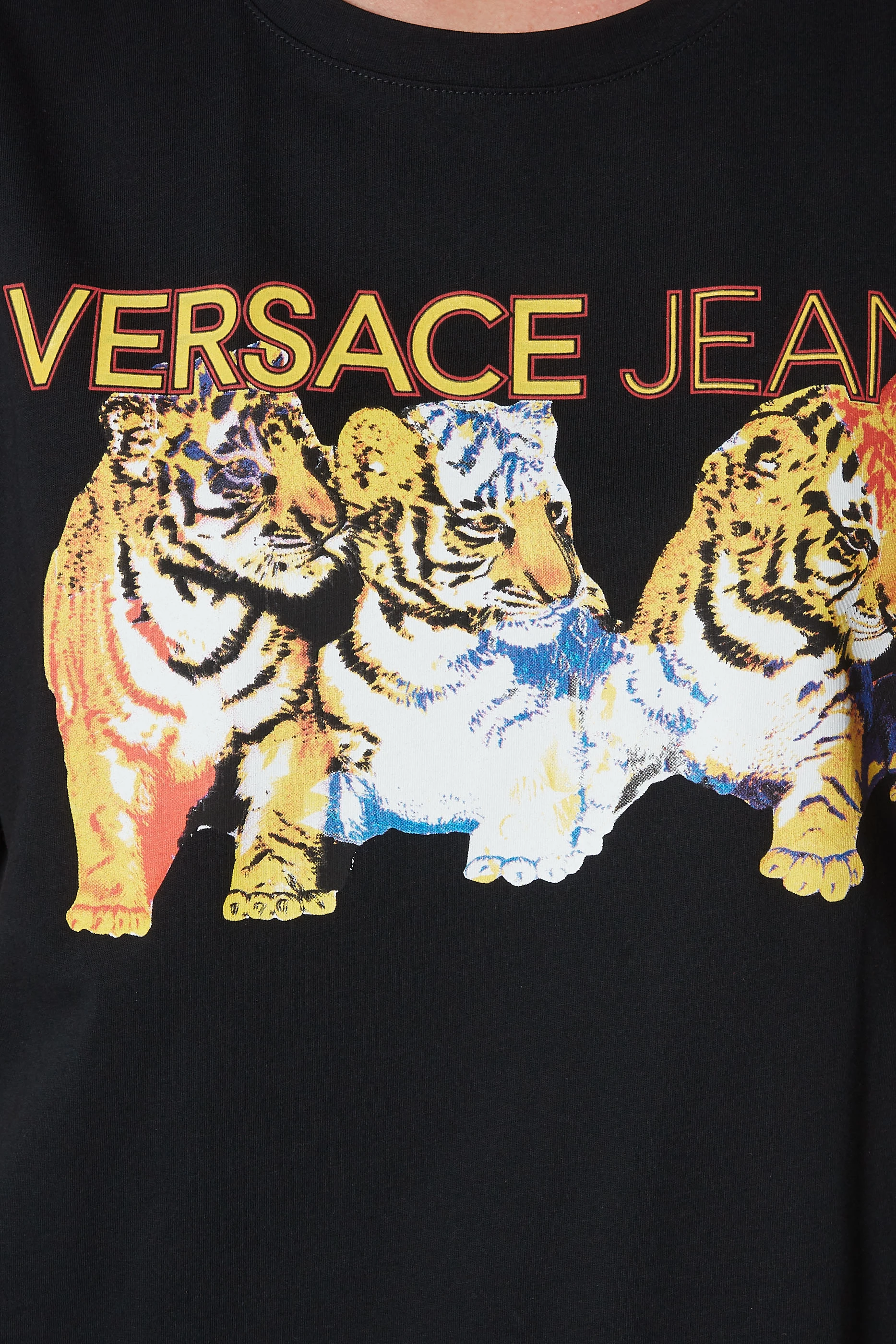 Buy Versace Jeans Couture Black Black Tiger Print Boxy T Shirt For Women Online Ounass Bahrain
