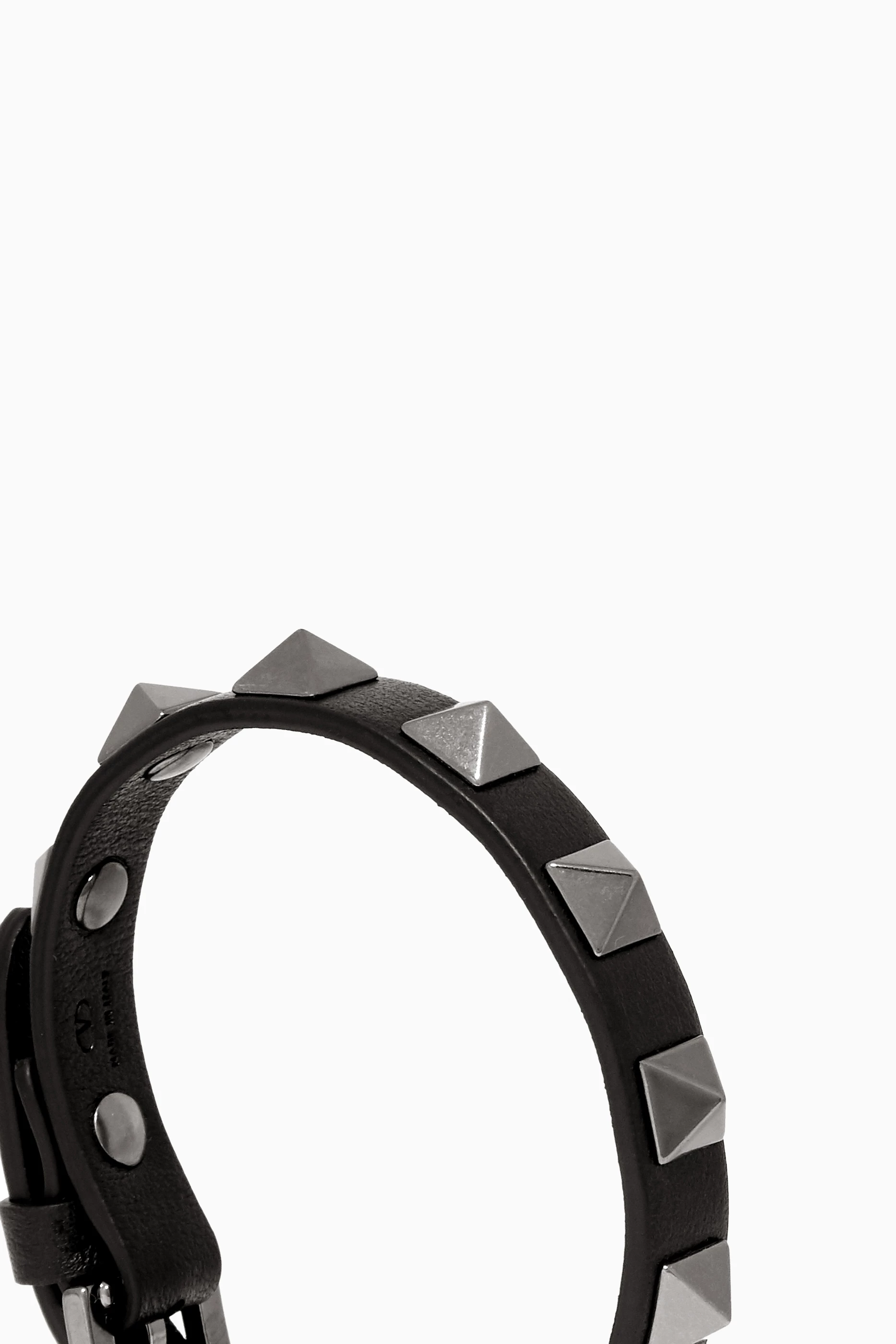 Buy Valentino Garavani Black Rockstud Leather Bracelet For Men Online Ounass Bahrain