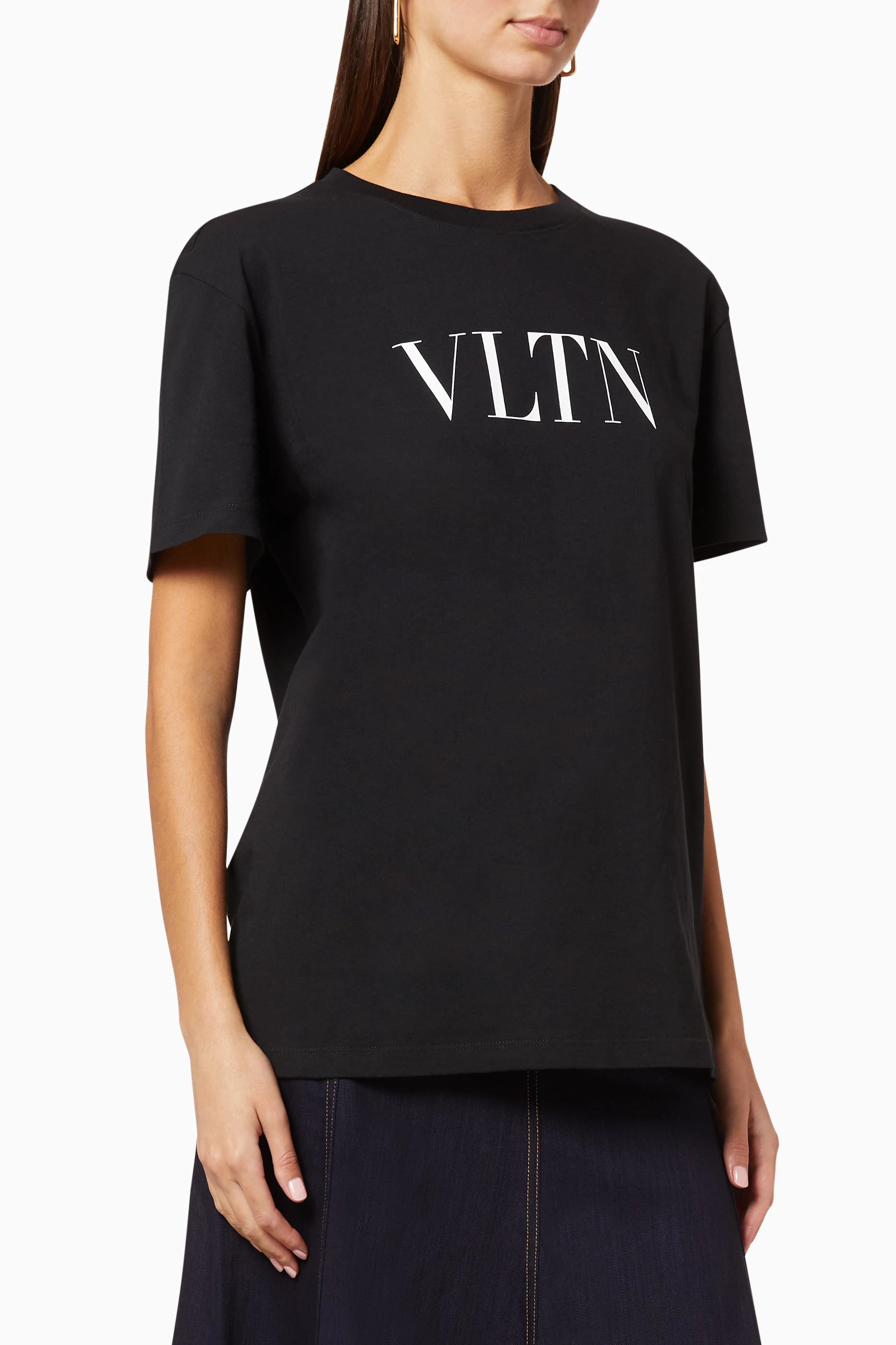 Buy Valentino Garavani Black VLTN Print Cotton T Shirt For Women Online Ounass Bahrain