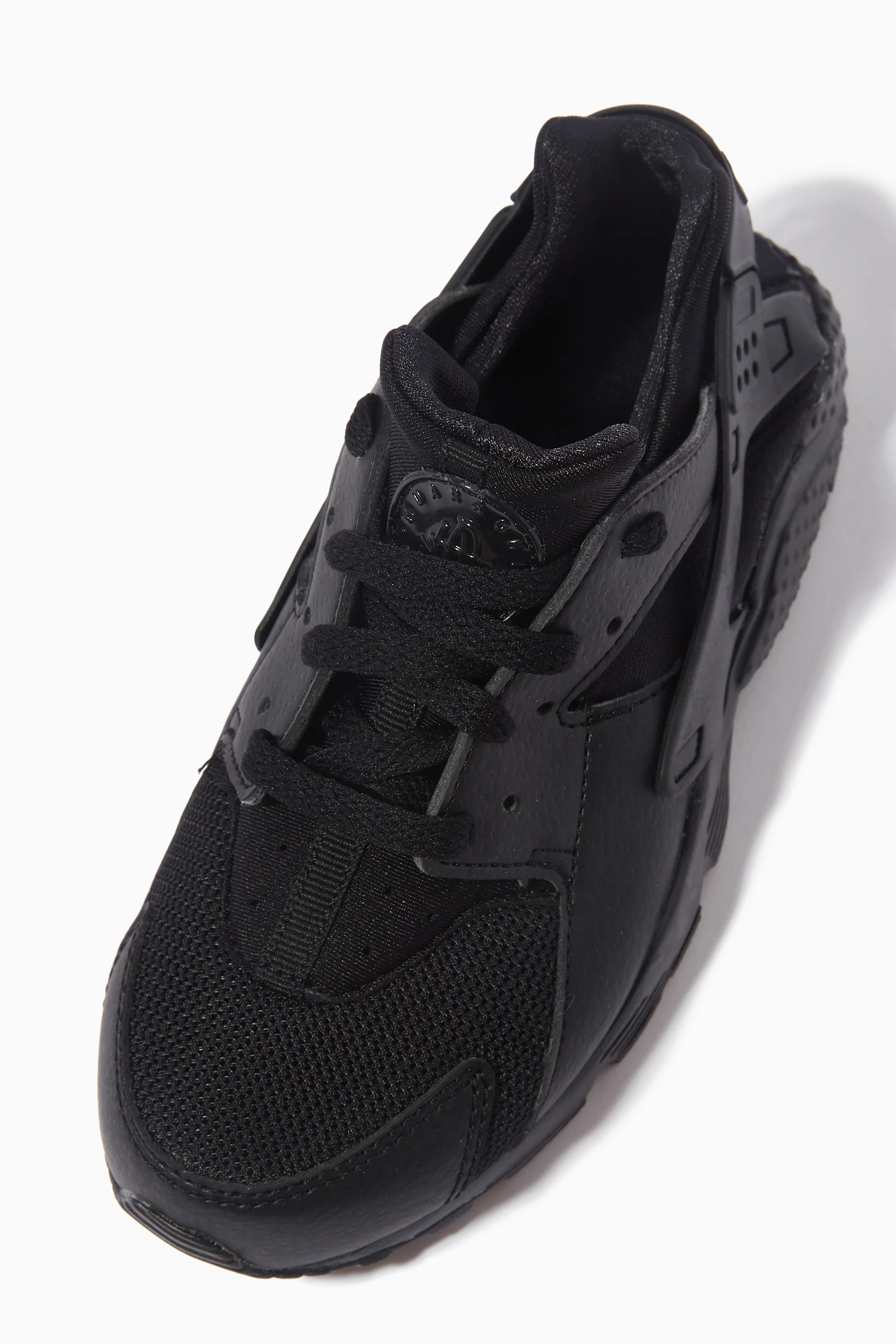 Buy Nike Black Huarache Run Sneakers For Boys Online Ounass Bahrain