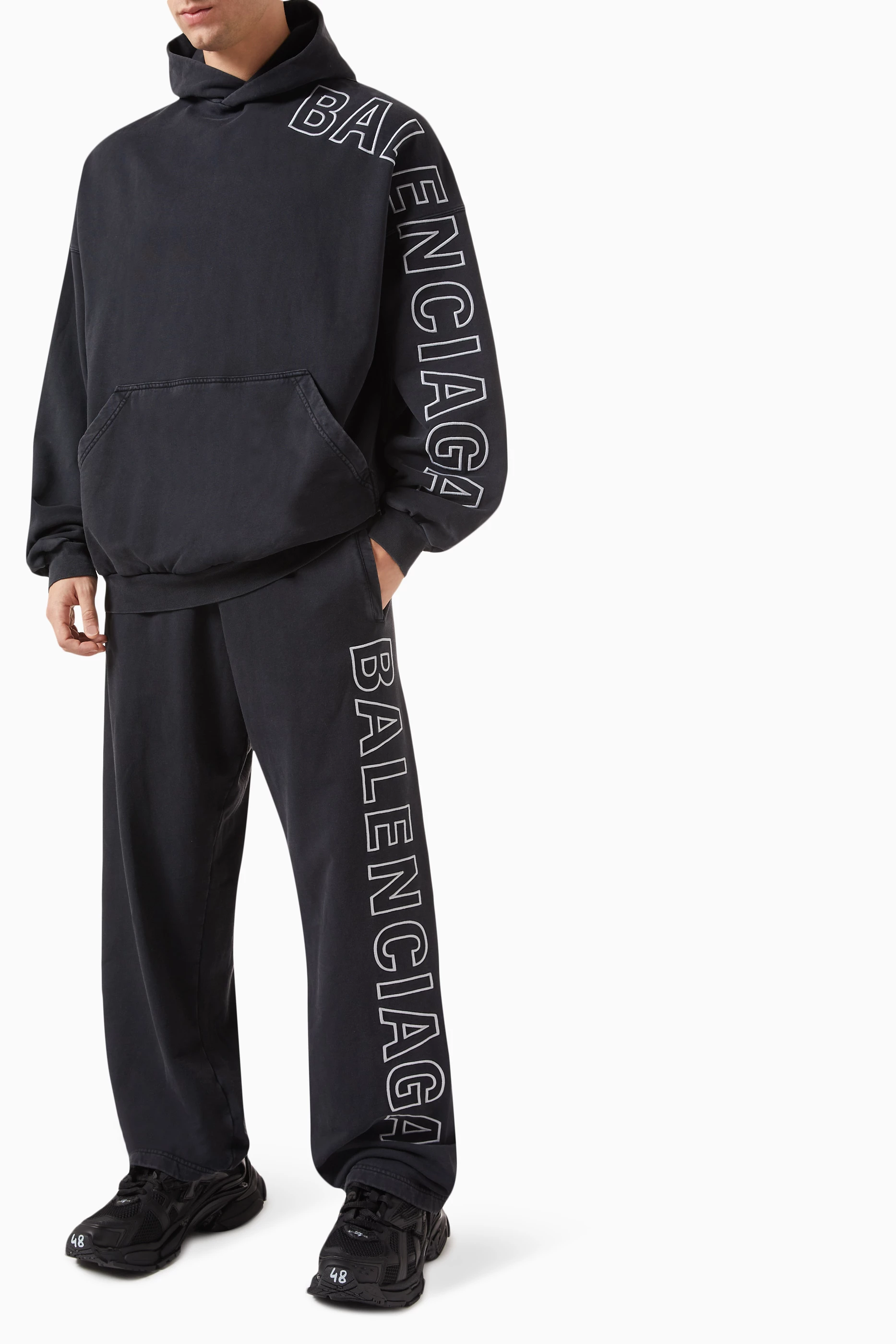 Buy Balenciaga Black Outline Baggy Sweatpants in Curly Fleece For 
