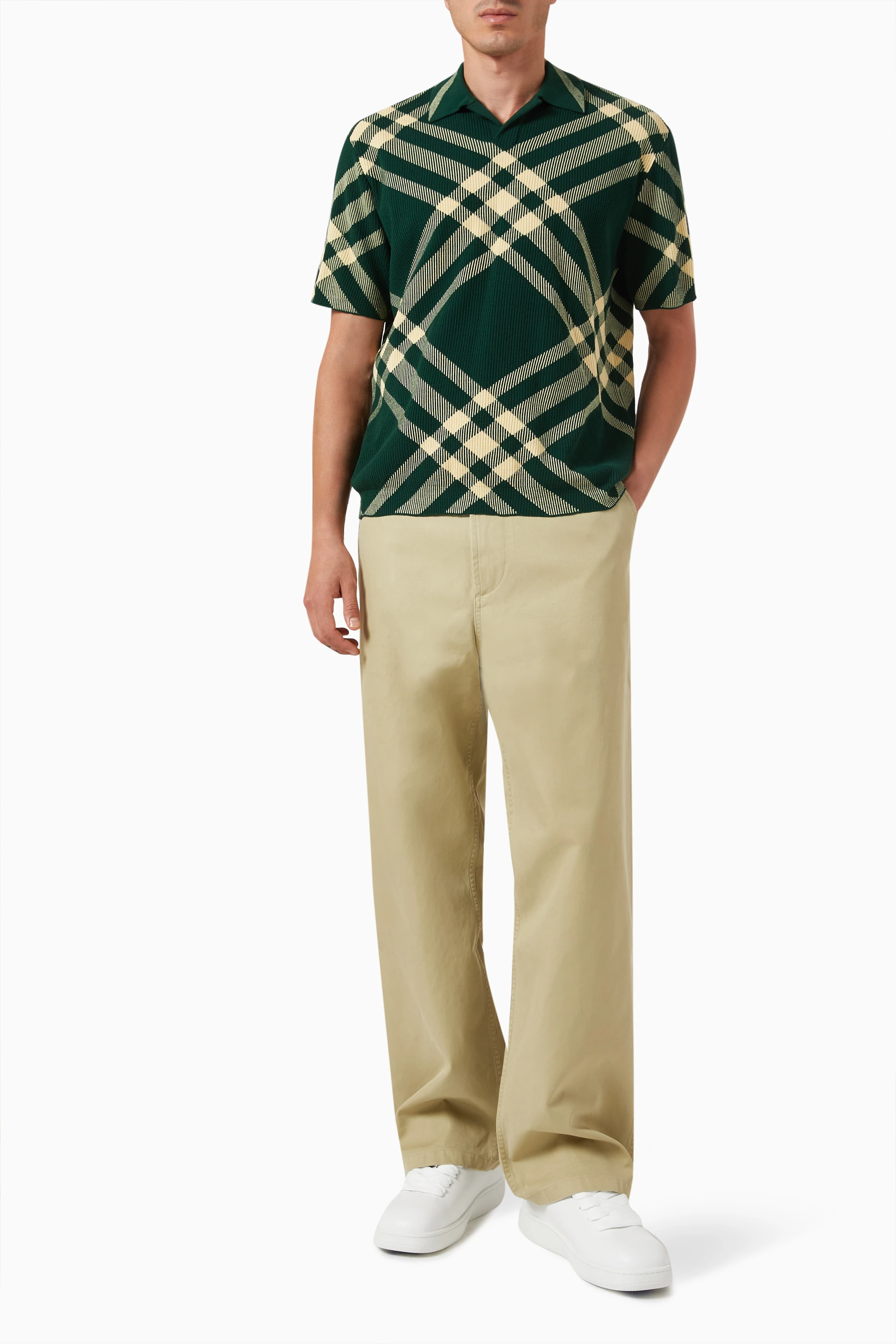 Khaki burberry t shirt 2025