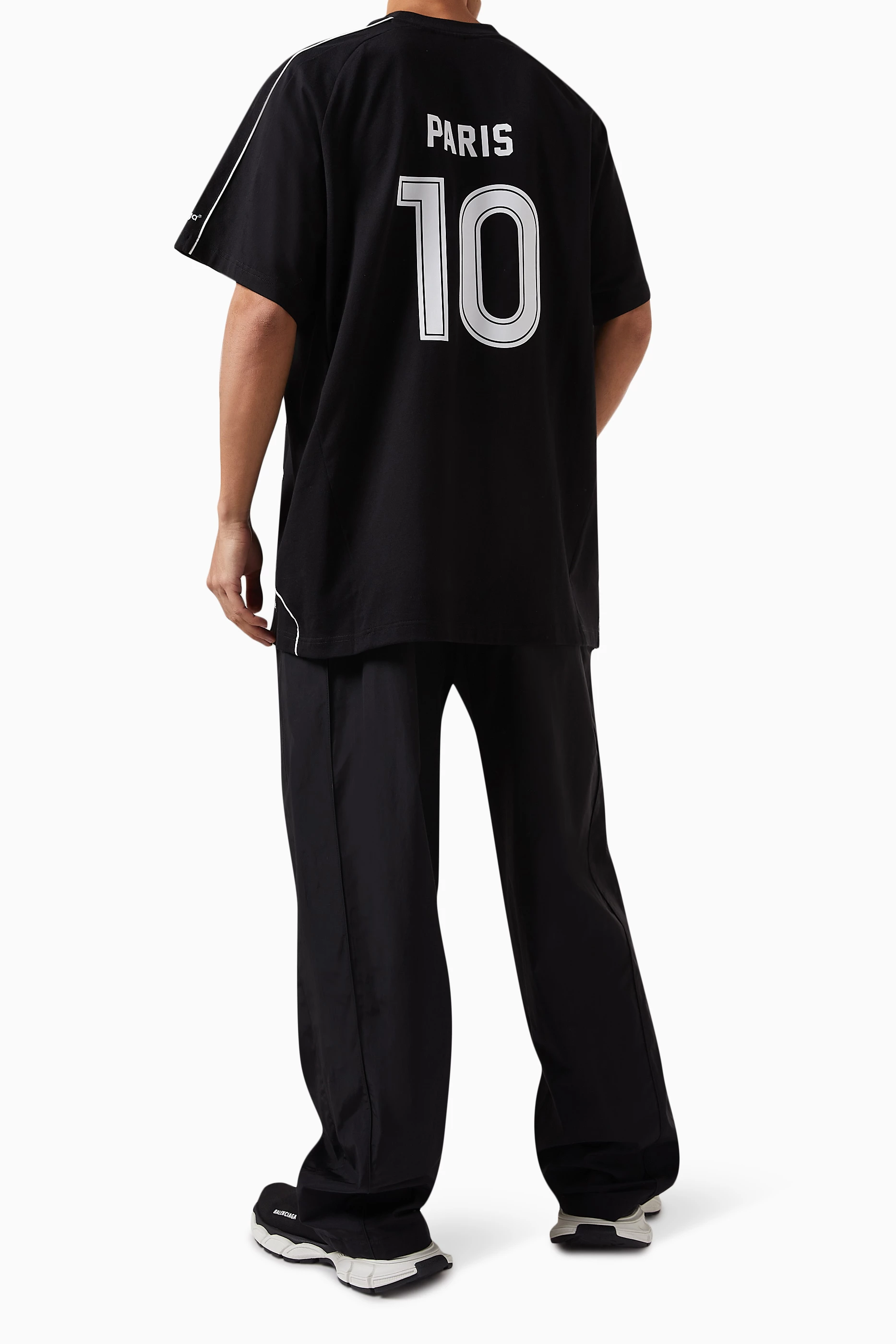 balenciaga サッカーユニフォーム　黒 PARIS 10 Buy Balenciaga Black Paris SoccerOversized T-shirt in