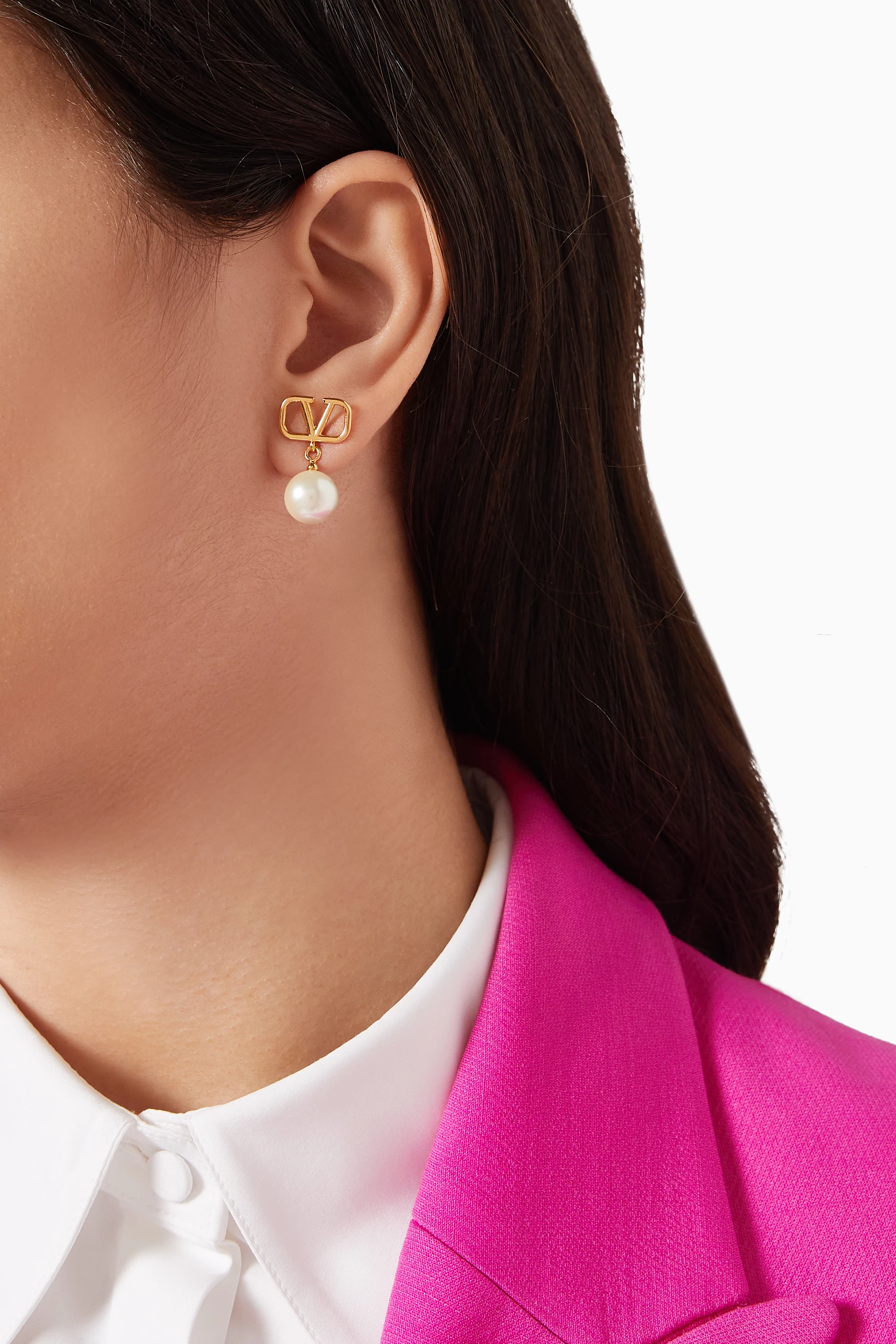 ピアス VALENTINO GARAVANI OVAL EARRINGS WITH SWAROVSKI PEARL Valentino Garavani Ovalette VLOGO Swarovski® Faux Pearl Drop