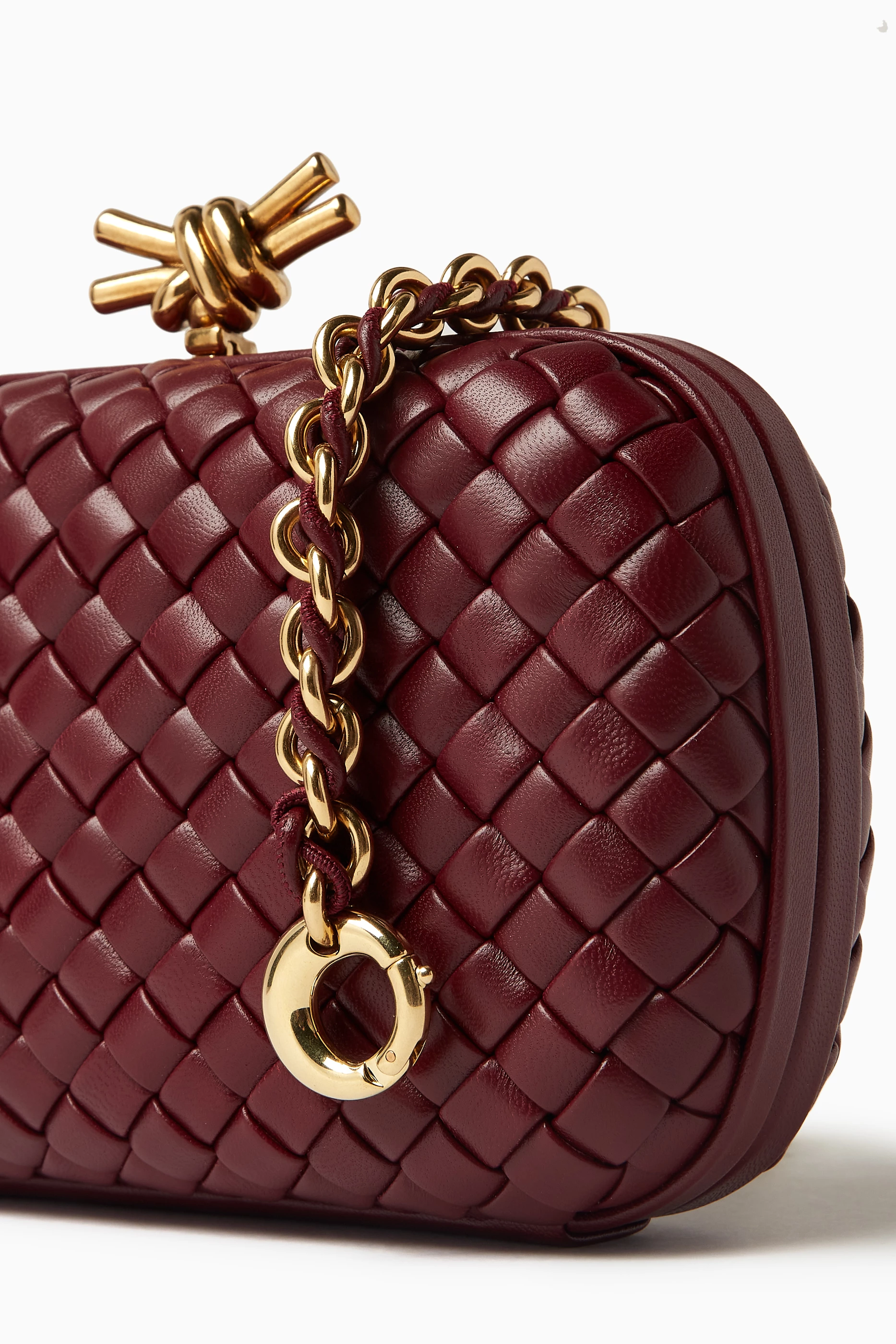 Bottega veneta chain knot clutch 2025