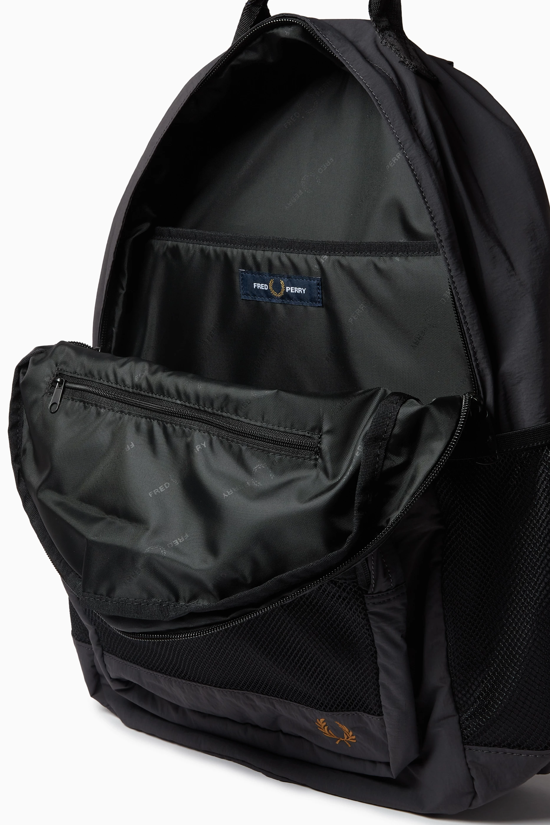 ◆FRED PERRY◆ Crinkle Nylon Mesh Backpack Anchor Grey CFPU2 Buy Fred Perry Grey Crinkle Backpack in Nylon-mesh For Men