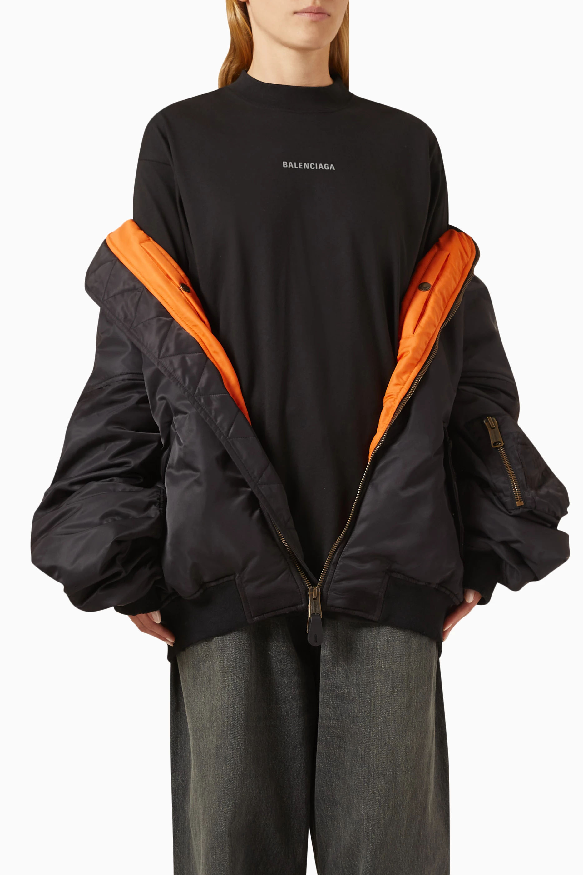 【送料&関税込】Balenciaga Off Shoulder Jacket - Unisex Balenciaga off-shoulder Denim Jacket | Blue | FARFETCH