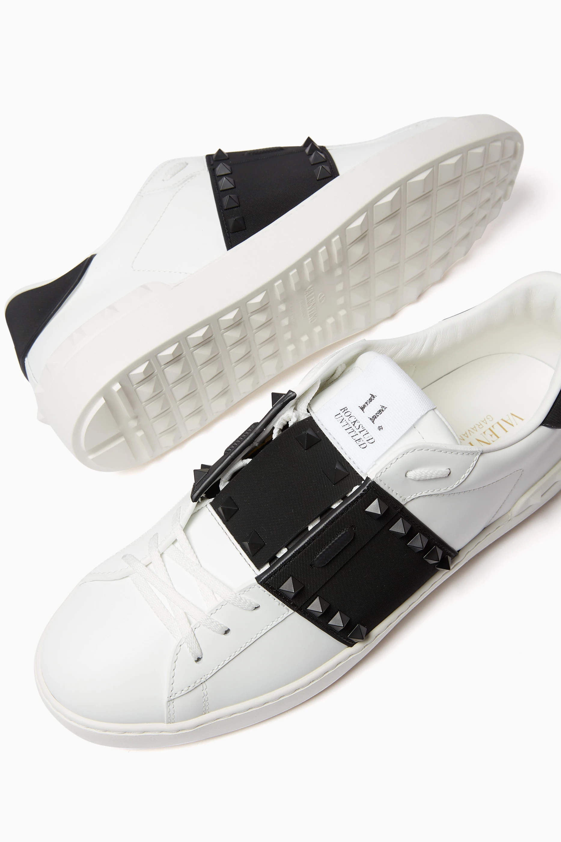 Valentino rockstud sneakers white on sale