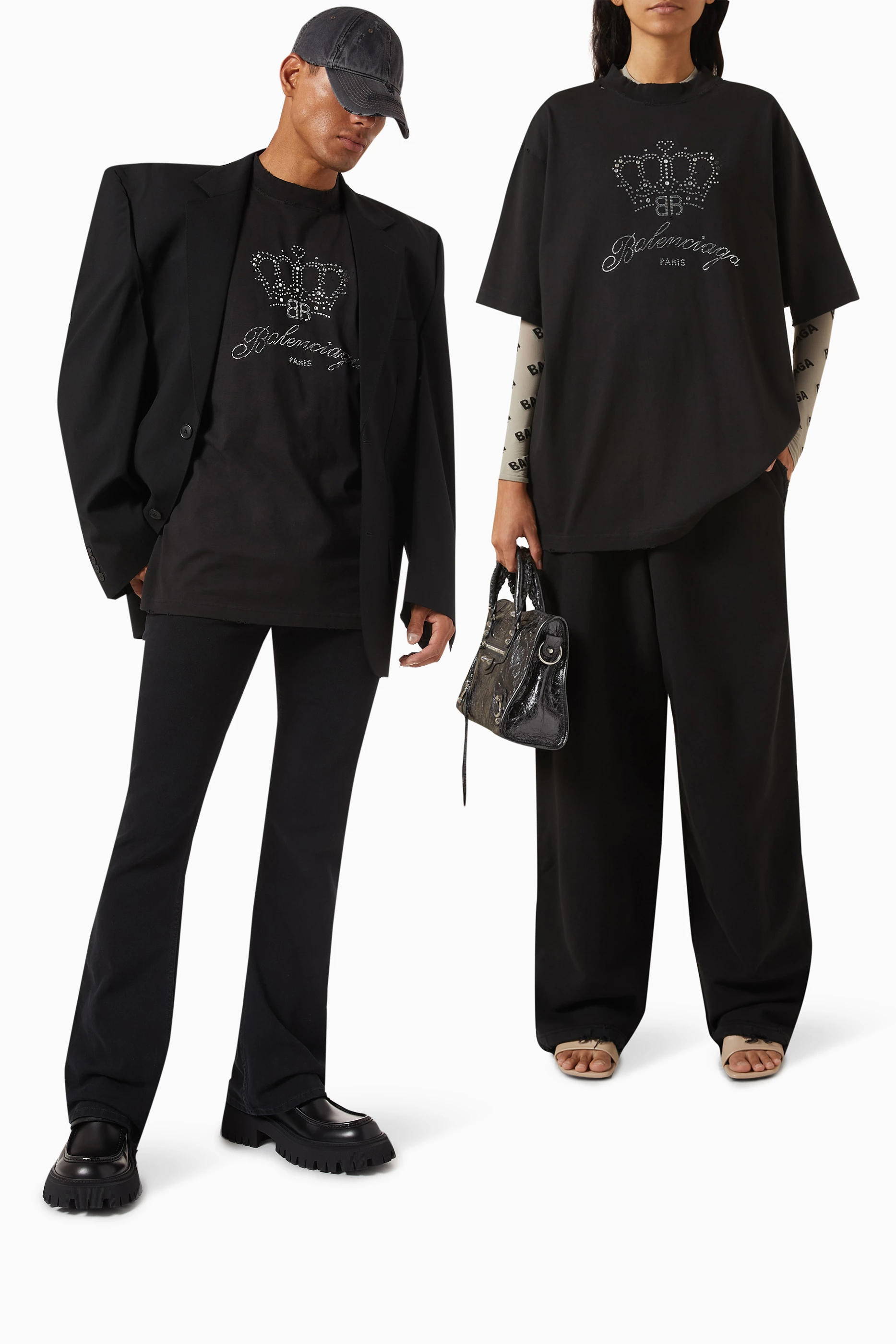 【BALENCIAGA】BB Motel Tシャツ ミディアムフィット ブラック ホワイト の ウィメンズ BB MOTEL Tシャツ ミディアムフィット