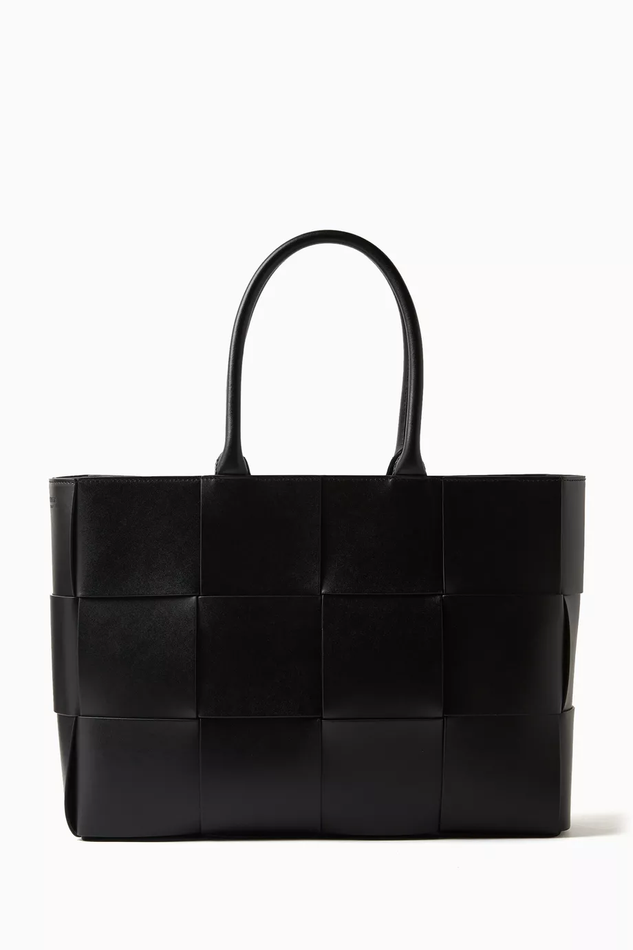 Buy Bottega Veneta Black Medium Arco Tote Bag in Leather For Men Online Ounass Bahrain